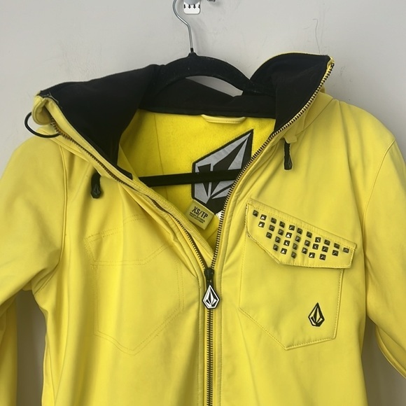 Volcom Softshell‎ Women’s Yellow Snowboard Jacket Sz XS - Picture 2 of 11